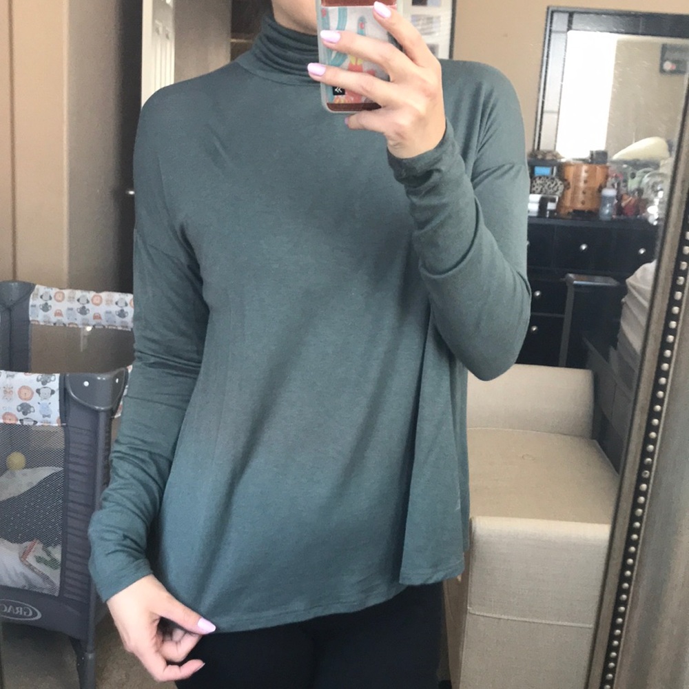 COPY - Turtleneck Top